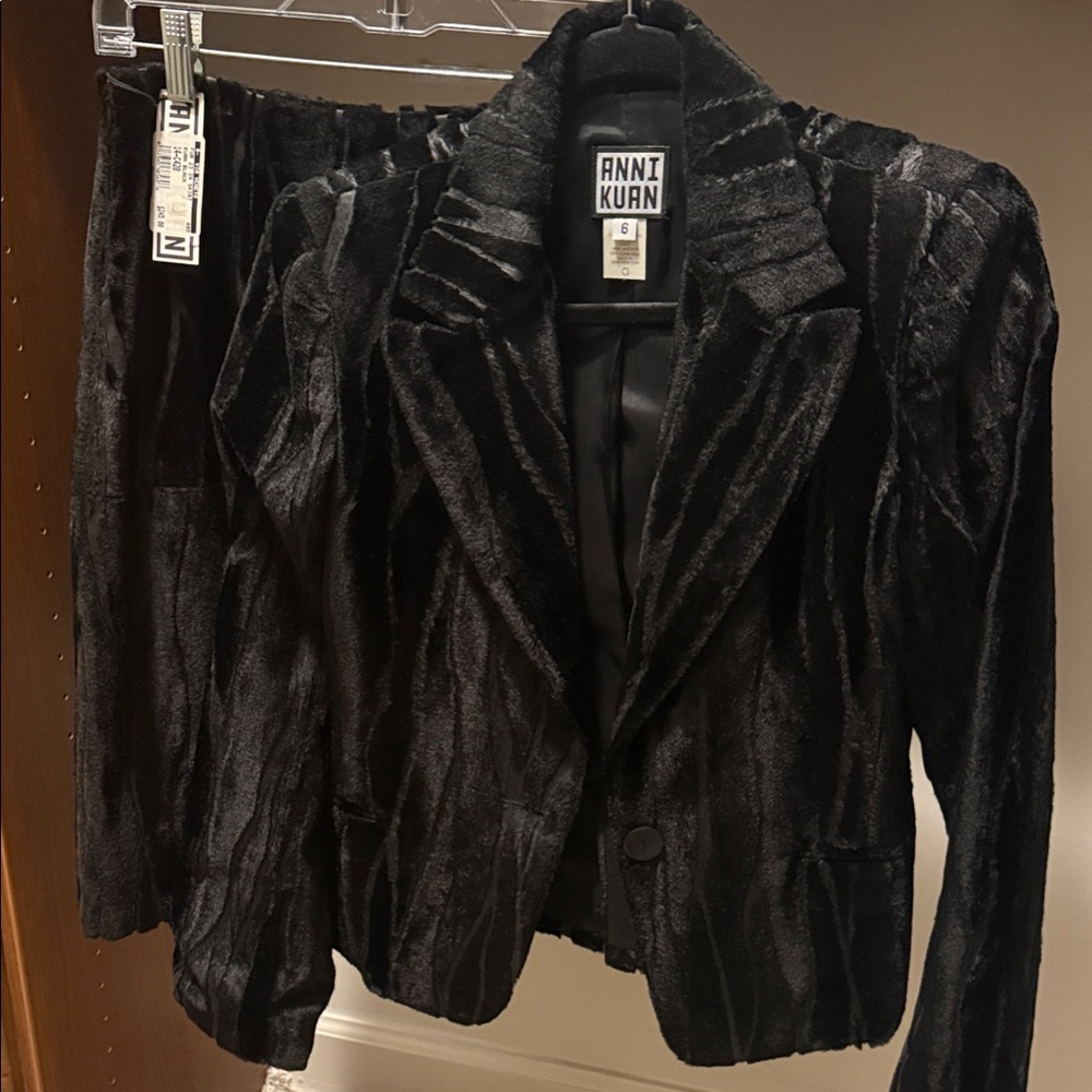 Black Textured Blazer